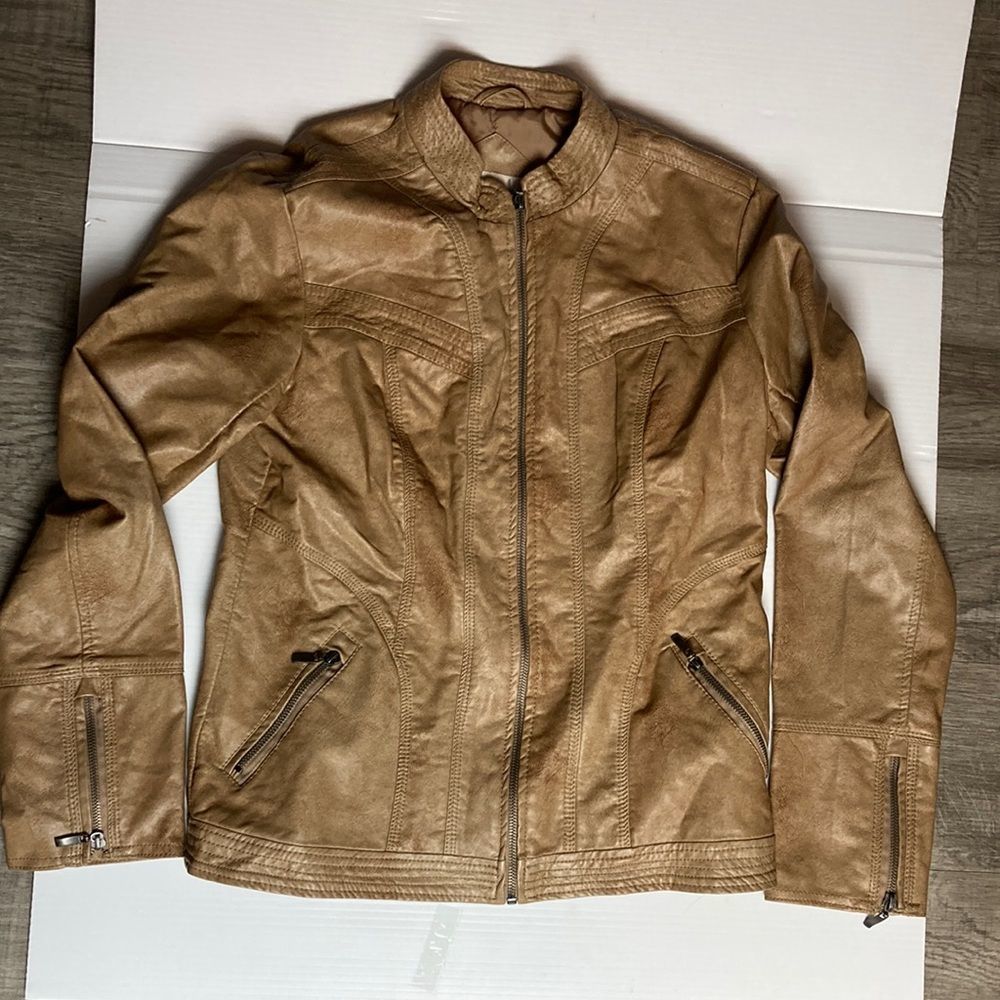 𝅺MOTO style faux leather jacket